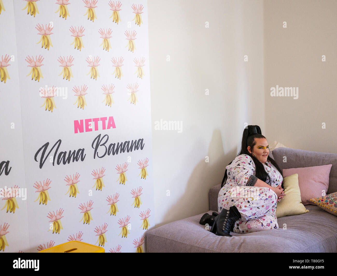 Tel Aviv, Israël. Le 08 mai, 2019. Netta Barzilai, le gagnant du prix de l'Eurovision 2018, pose pour une photo lors d'un entretien avec l'agence de presse allemande (DPA). Credit : Ilia Efimovitch/dpa/Alamy Live News Banque D'Images