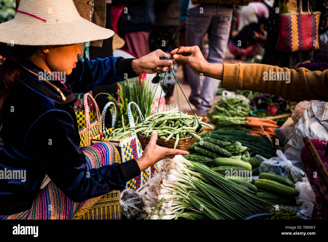 Marché alimentaire de Pindaya, Shan State, Myanmar (Birmanie), l'Asie Banque D'Images
