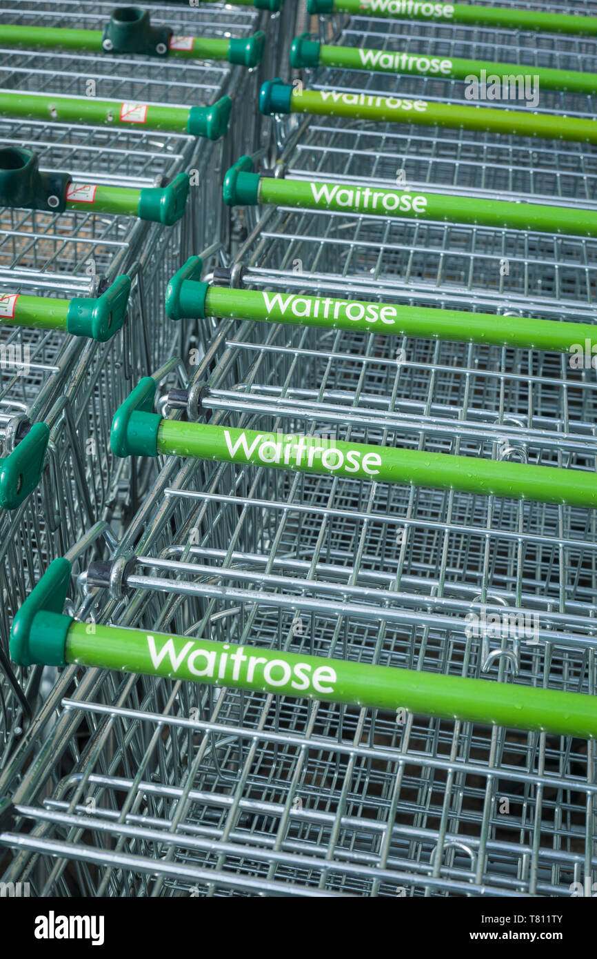 Un résumé détail de Waitrose chariots. Banque D'Images