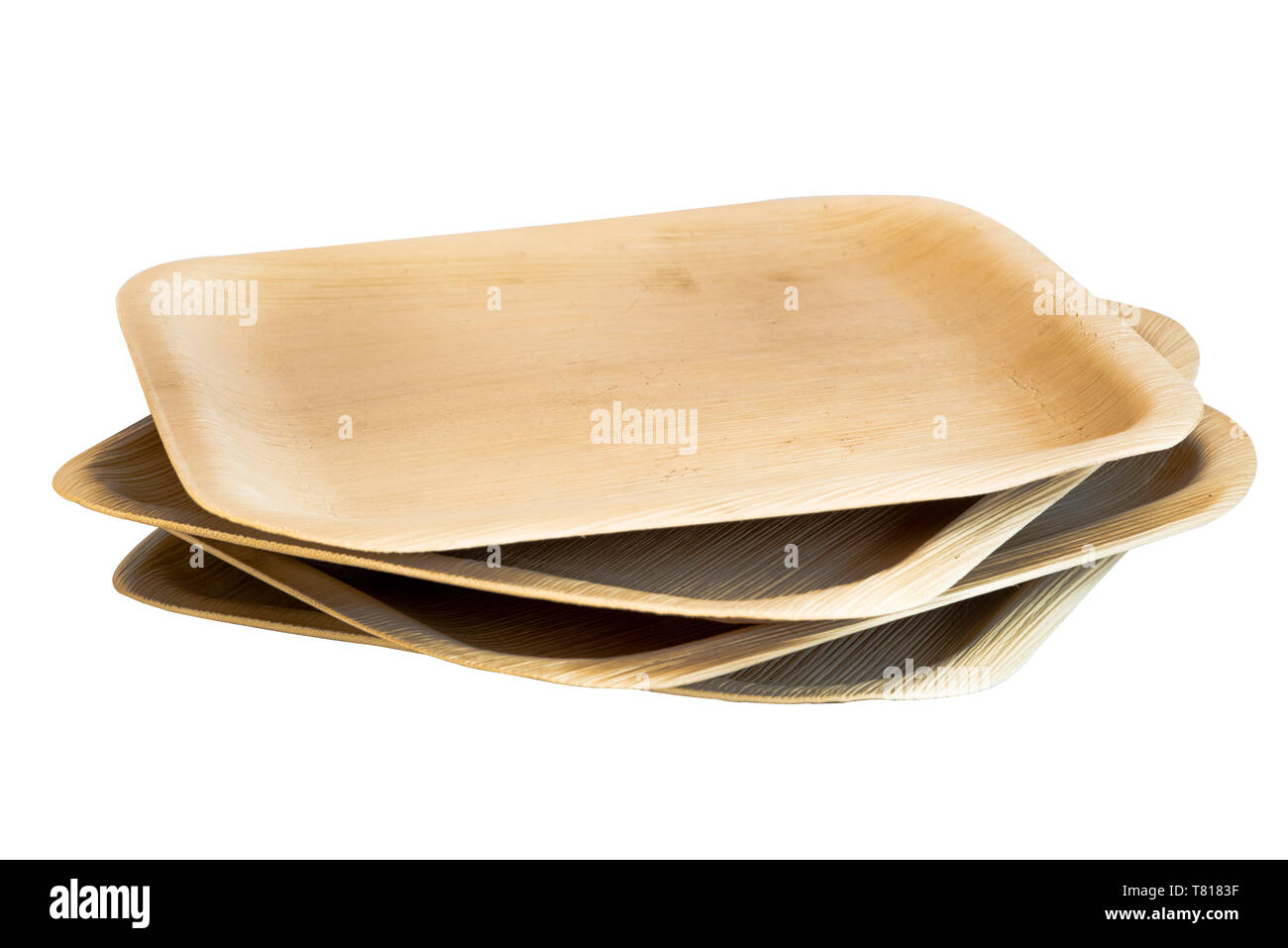 Jetable, compostable, ecologique, respectueux de l'environnement, la feuille de palmier en bois plaques sur fond blanc Banque D'Images