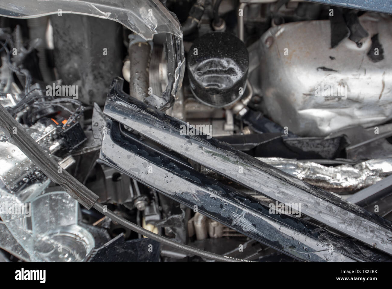 Volkswagen Golf. Accident de voiture et de détails. Accident de voiture sur la tête. Accident de voiture de police et l'arrière-plan. Banque D'Images