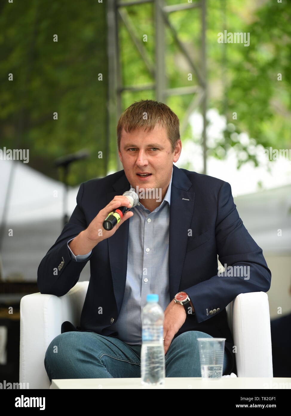 Le ministre tchèque des Affaires étrangères Tomas Petricek assiste aux célébrations du 15e anniversaire de l'adhésion de la République tchèque à l'UE sur l'île de Strelecky ostrov, à Prague, Banque D'Images