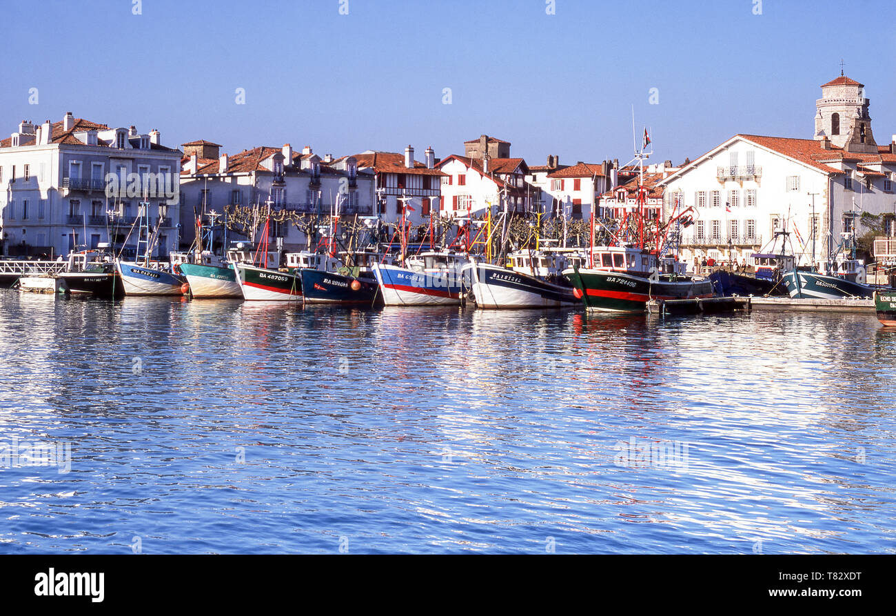 Côte atlantique de la France.St.Jean de Luz un petit port de pêche près de la frontière franco-espagnole Banque D'Images