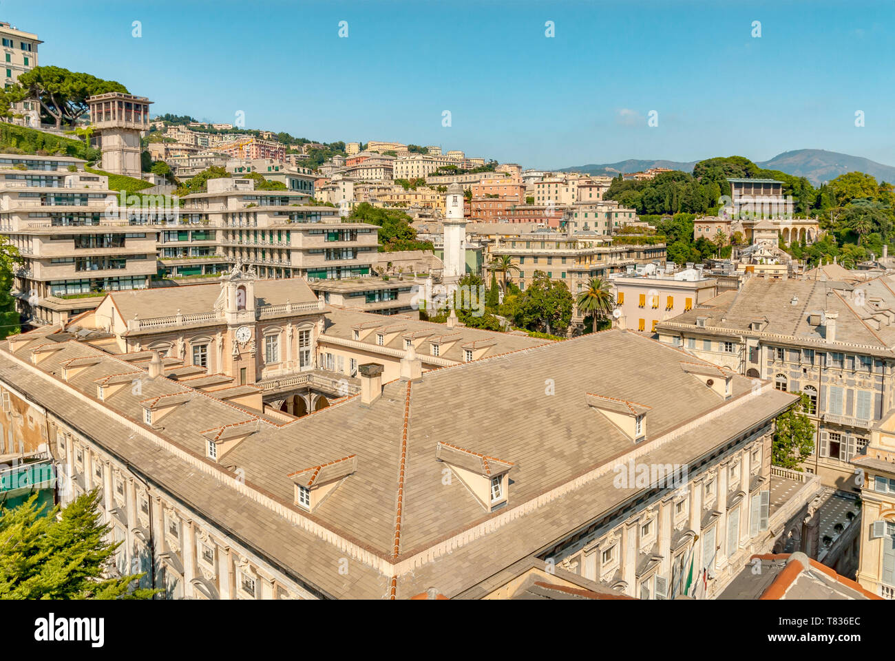 Vue sur le toit de Gênes, Ligurie, nord-ouest de l'Italie Banque D'Images