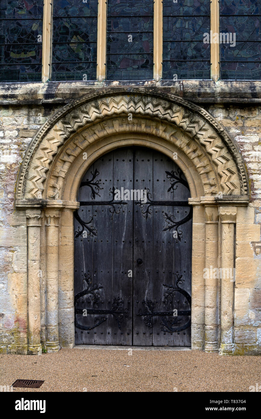 La porte de l'Ouest, Église Saint Jean-Baptiste, Burford, Oxfordshire, England, UK Banque D'Images