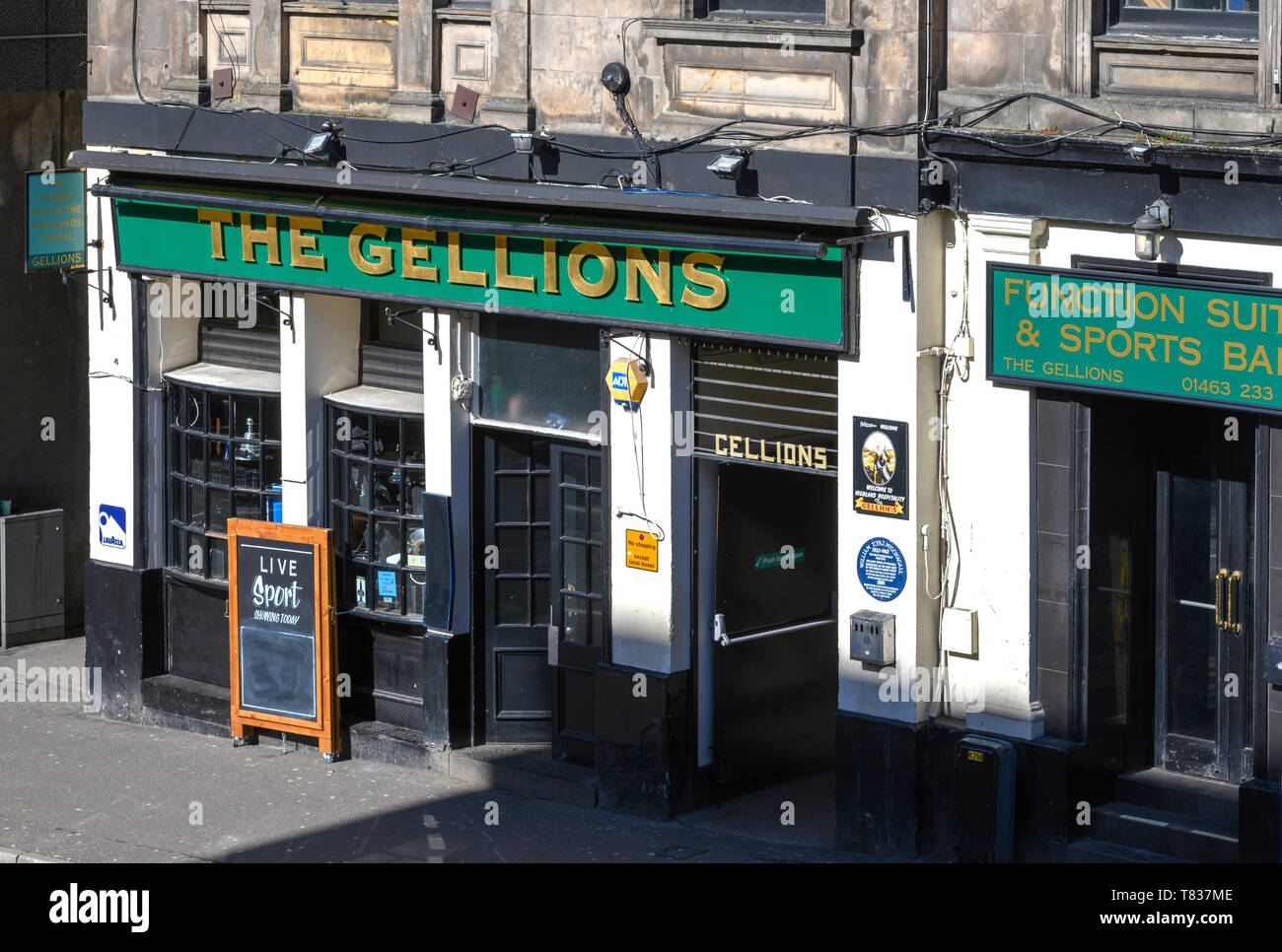 L'Gellions pub écossais traditionnel, Bridge Street, Inverness, Scotland, UK Banque D'Images