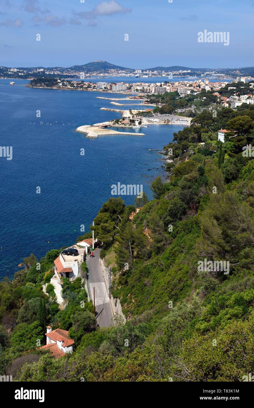 La France, Var, Toulon, Le Mourillon, quartier des plages vu du fort du Cap Brun Banque D'Images