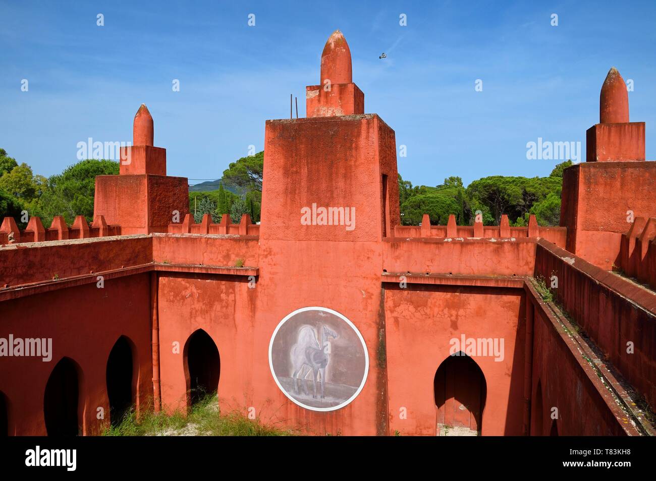 La France, Var, Frejus, ancien camp de Caïs, la mosquée Missiri soudanais achevée en 1930, la Mosquée de Djenné replica et inclus dans l'inventaire historique supplémentaire Banque D'Images