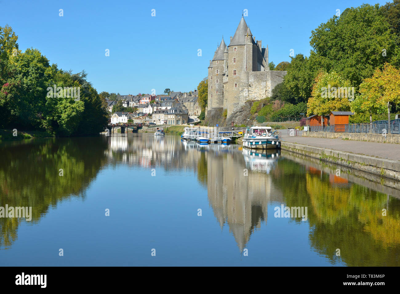 Château de Rohan, sur les rives de l'oust, canal de Nantes à Brest, à Josselin, une commune française, située dans le département du Morbihan en Bretagne en France Banque D'Images