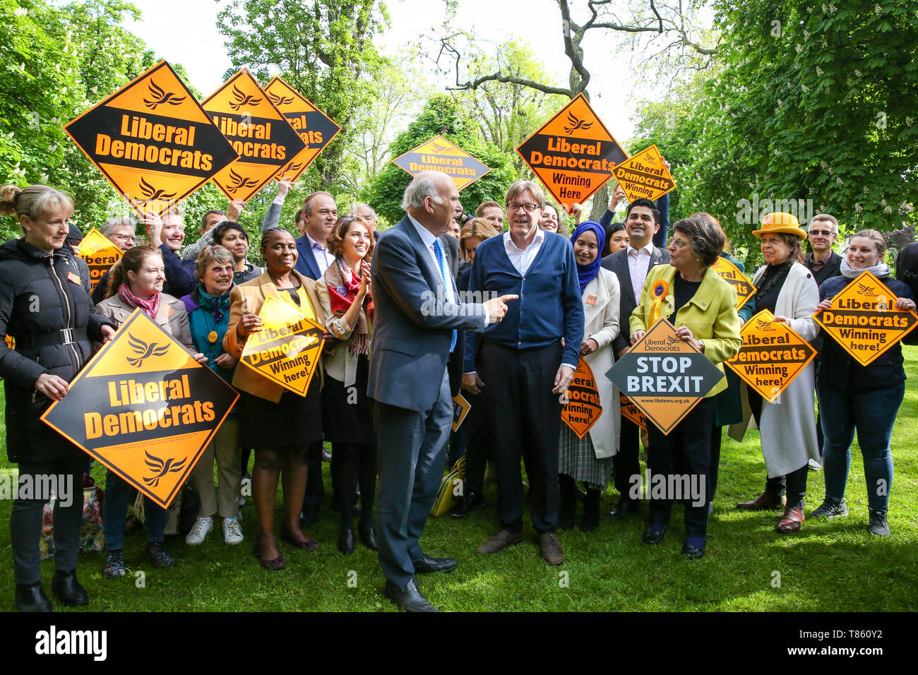 Guy Verhofstadt, le représentant du Parlement de l'UE sur Brexit et le leader de l'Alliance des Démocrates et des Libéraux pour l'Europe est perçue avec le chef du Parti libéral-démocrate Vince Cable, les Libéraux Démocrates candidats députés et militants du parti au cours de la prochaine campagne électorale de l'Union européenne. La Grande-Bretagne doit tenir des élections du Parlement européen le 23 mai 2019 ou quitter l'Union européenne avec l'absence d'accord au 1er juin après Brexit a été retardé jusqu'au 31 octobre 2019, en tant que premier ministre, Theresa peut n'a pas réussi à obtenir son Brexit transaction approuvée par le Parlement. Banque D'Images