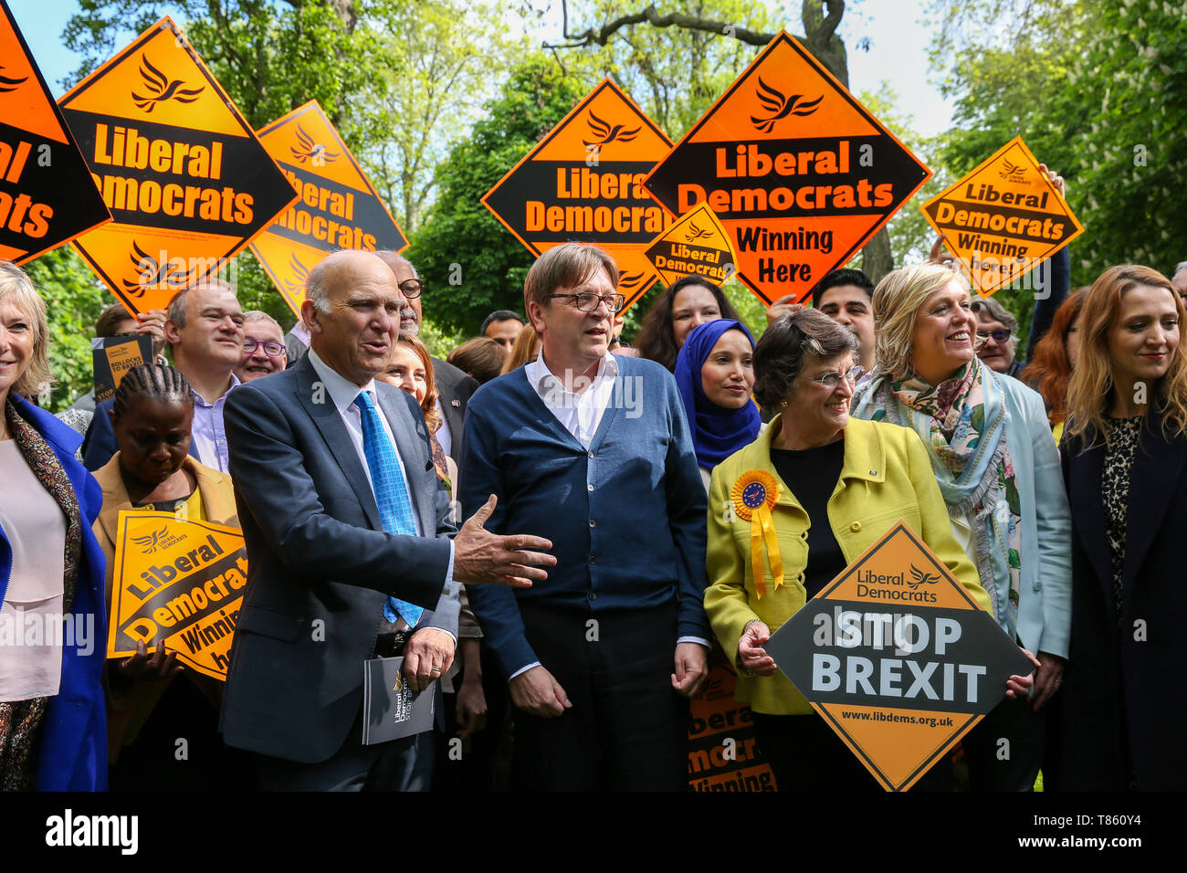 Guy Verhofstadt, le représentant du Parlement de l'UE sur Brexit et le leader de l'Alliance des Démocrates et des Libéraux pour l'Europe est perçue avec le chef du Parti libéral-démocrate Vince Cable, les Libéraux Démocrates candidats députés et militants du parti au cours de la prochaine campagne électorale de l'Union européenne. La Grande-Bretagne doit tenir des élections du Parlement européen le 23 mai 2019 ou quitter l'Union européenne avec l'absence d'accord au 1er juin après Brexit a été retardé jusqu'au 31 octobre 2019, en tant que premier ministre, Theresa peut n'a pas réussi à obtenir son Brexit transaction approuvée par le Parlement. Banque D'Images