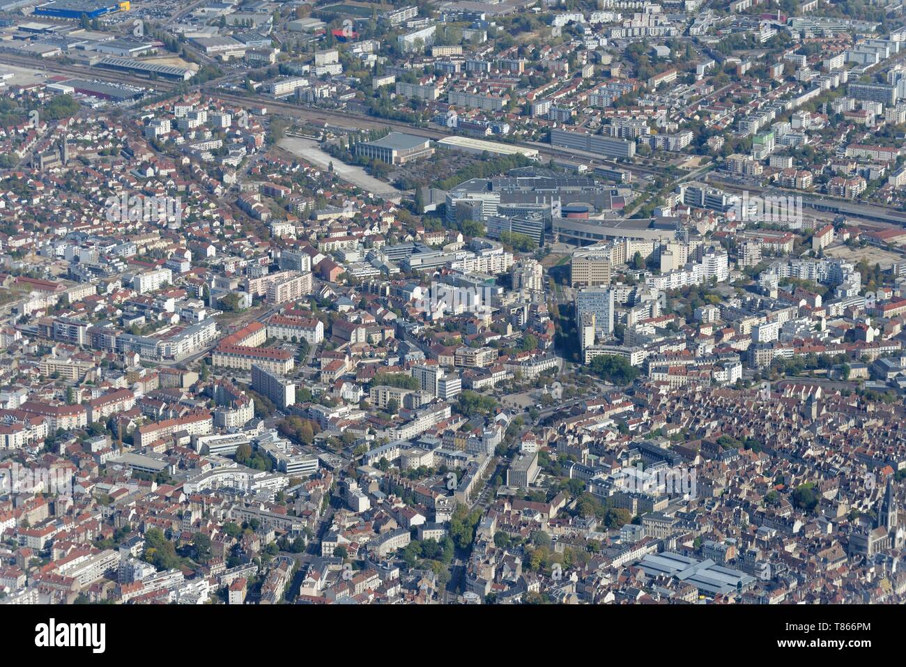 France, Côte d'Or, la ville de Dijon (vue aérienne) Banque D'Images