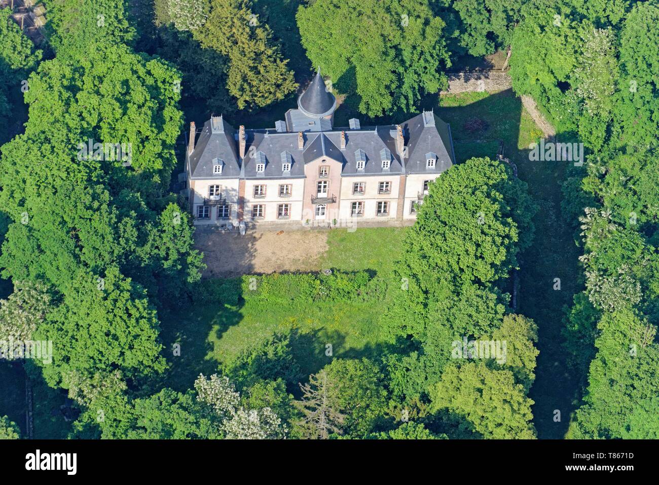La France, l'Yonne, pont sur Yonne, manoir, maison de vacances (vue aérienne) Banque D'Images