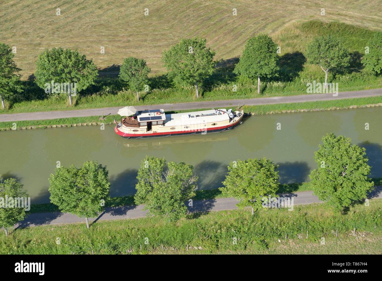 France, Côte d'Or, le canal de Bourgogne (vue aérienne) Banque D'Images