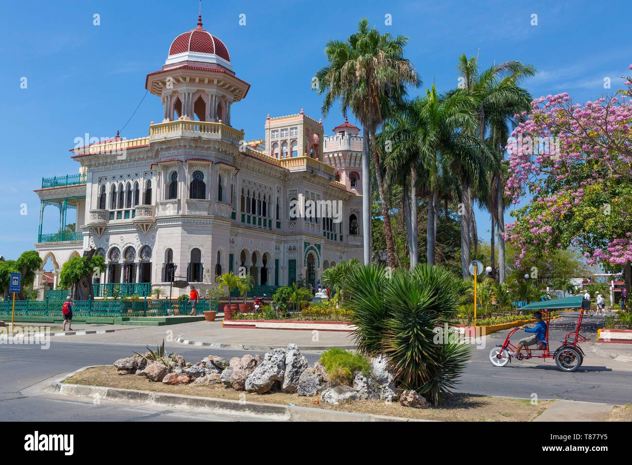 Cuba, province de Cienfuegos, Cienfuegos, district de Punta Gorda, le Palacio de Valle construit en 1917 de style oriental, convertie en un hôtel-restaurant Banque D'Images