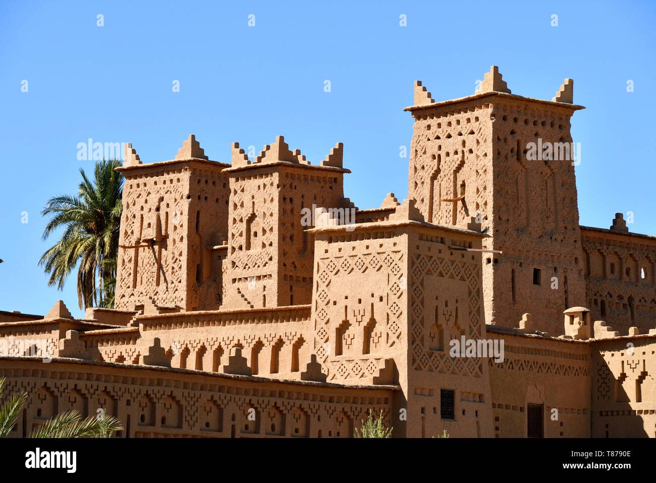 Maroc, Région de Souss-Massa-Draa, Haut Atlas, vallée du Dadès, Ouarzazate, Skoura près de l'Oasis Skoura, Skoura Palmeraie, Kasbah Amerhidil Banque D'Images