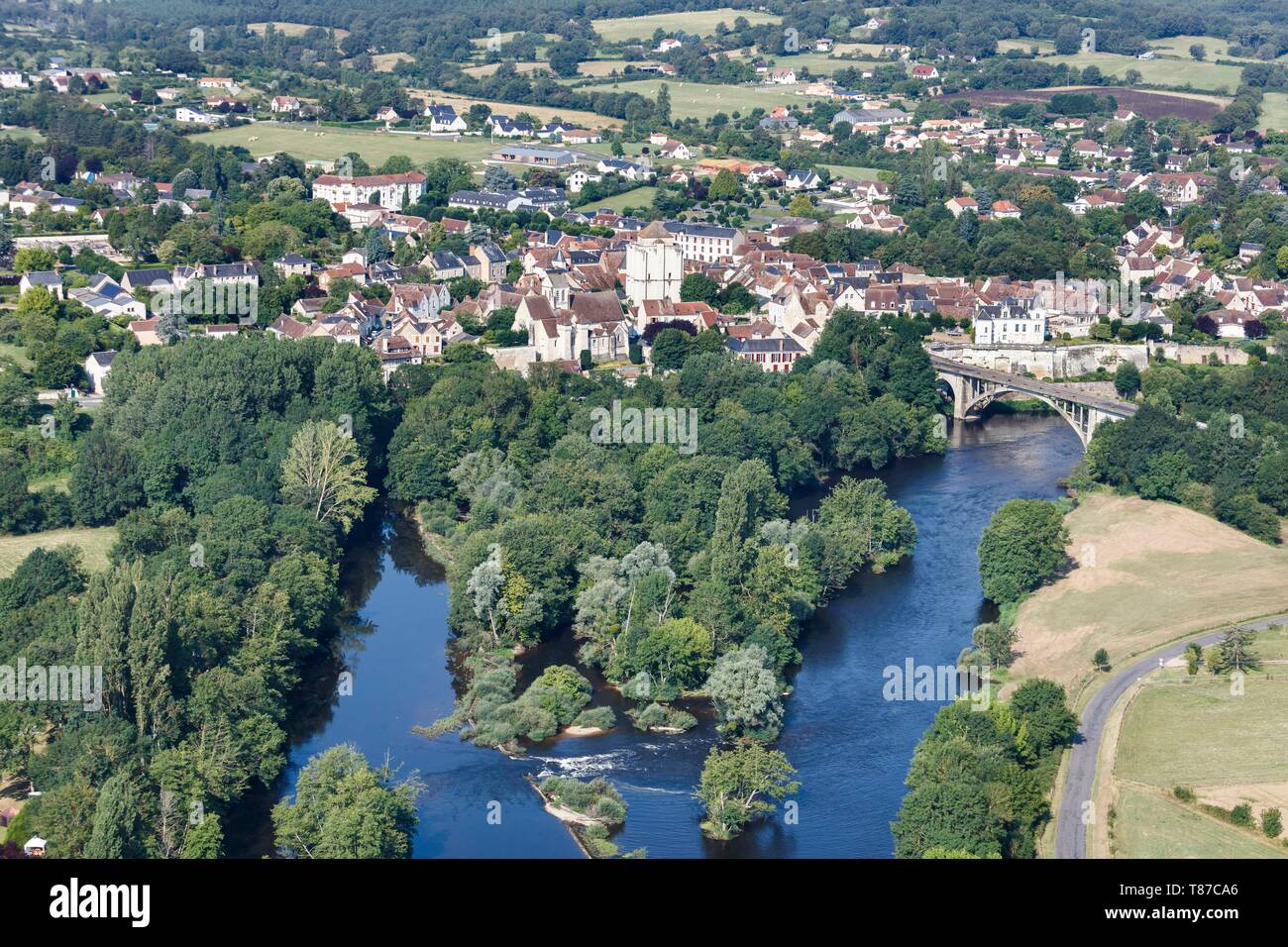 France, Vienne, La Roche Posay, la Creuse et la Gartempe river (vue  aérienne Photo Stock - Alamy