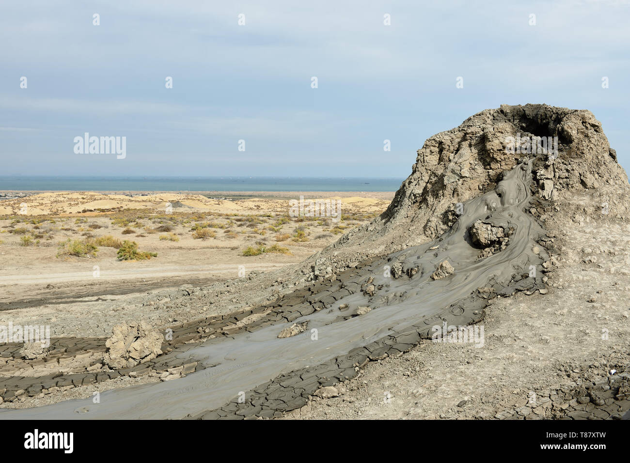 Vue sur les volcans de boue de Gobustan, près de Bakou, en Azerbaïdjan. Banque D'Images