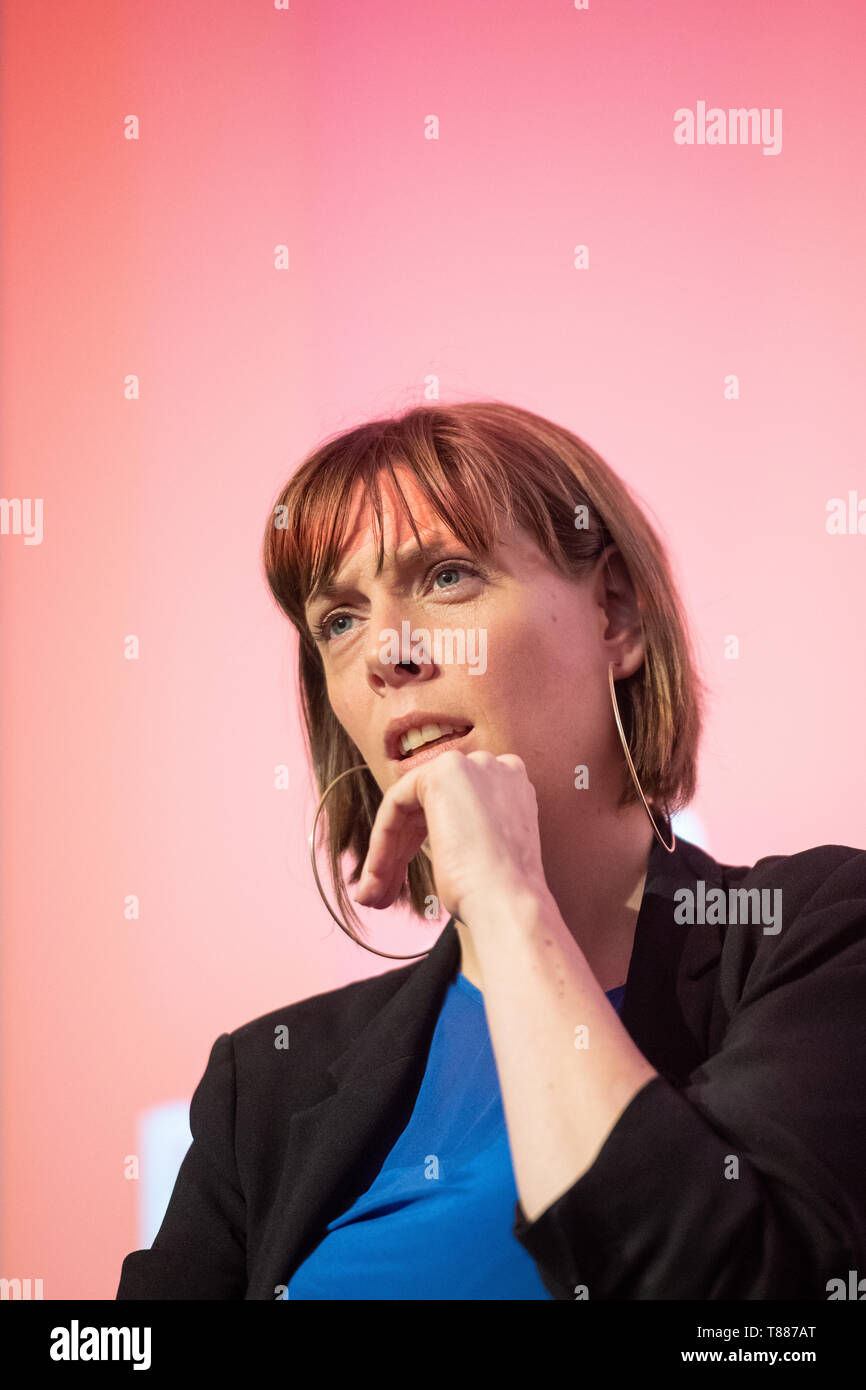 Jess Phillips s'exprimant lors de la conférence annuelle des progrès au TUC Centre de Congrès à Great Russell Street, Londres. Banque D'Images