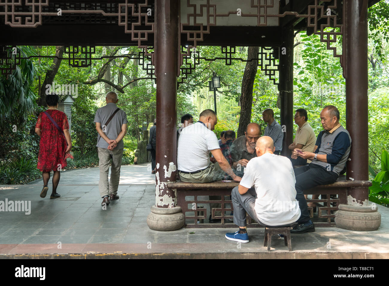 Chengdu, Sichuan, Chine - 21/09/2017 : le peuple chinois en matière de jeu et de détente dans Parc du Peuple à Chengdu Banque D'Images