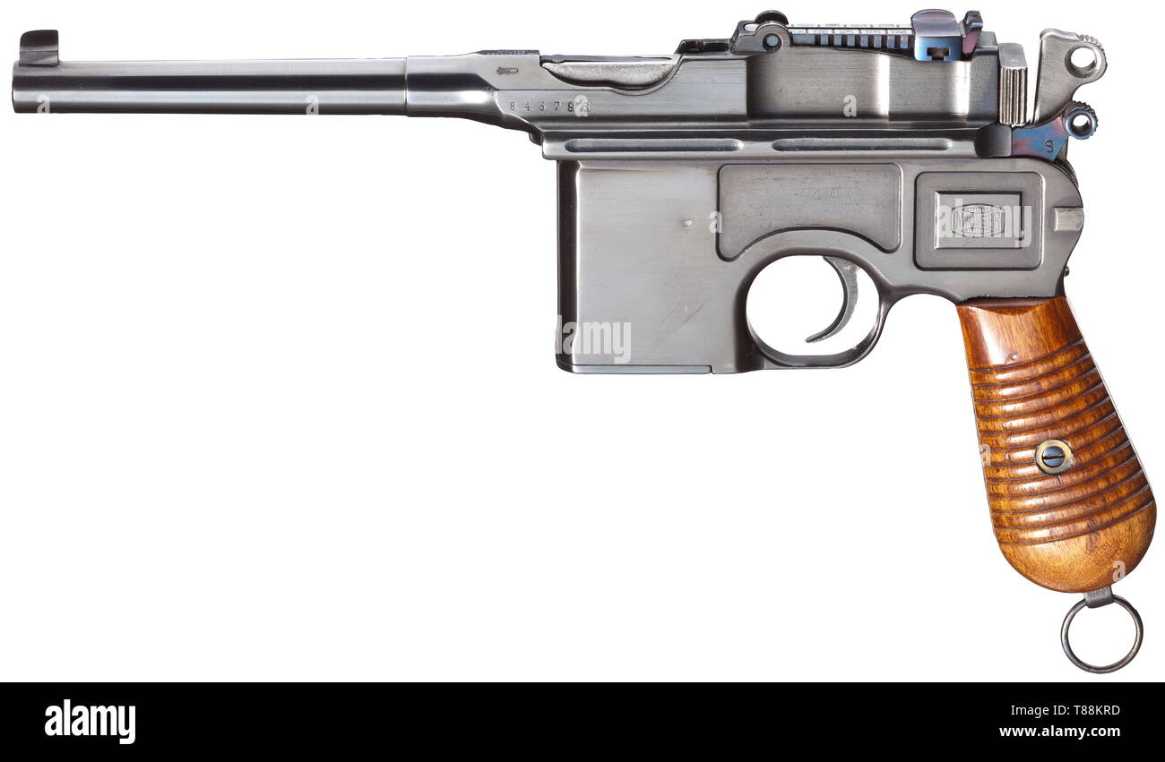 Un Mauser C 96 mod. En 1930 cal. 9 mm parabellum n° 843796. Les numéros  correspondants à l'exception de la plaque de plancher. Alésage comme un  miroir, longueur 130 mm. La preuve
