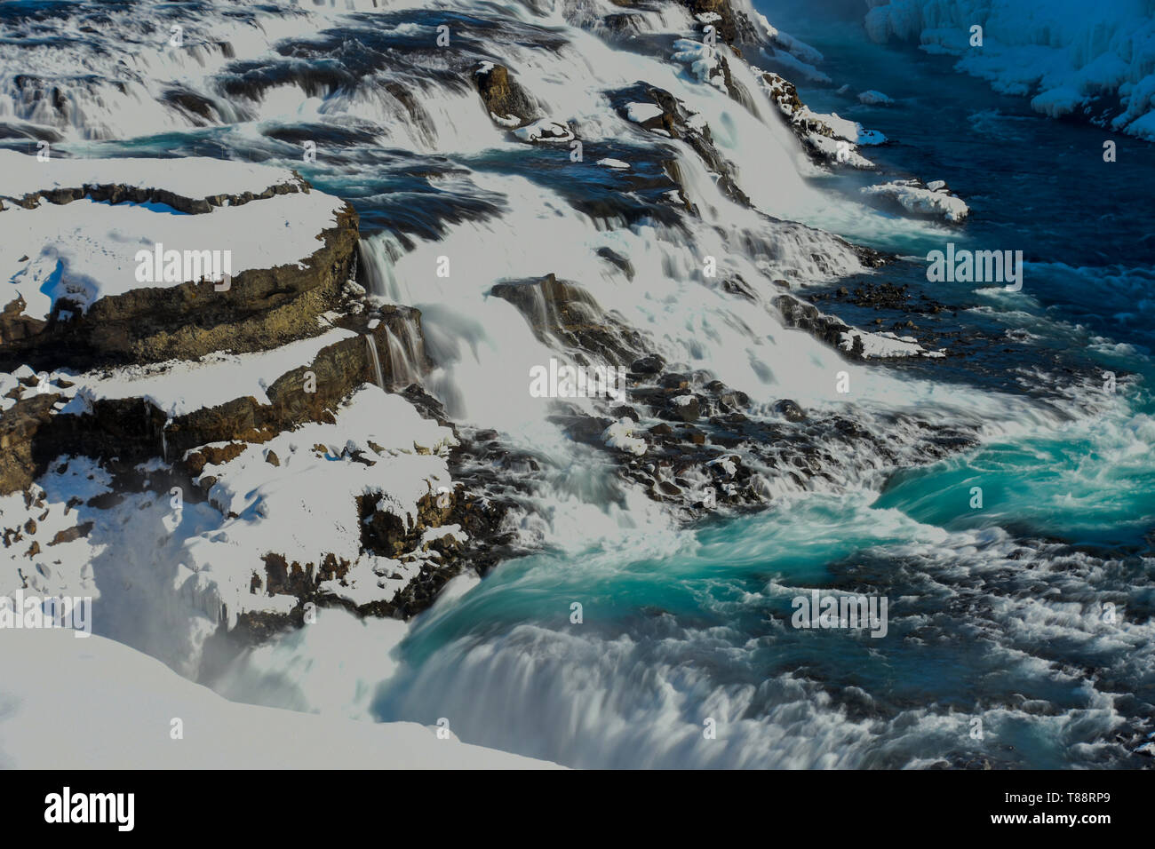 Cascade de Gullfoss, dans le cercle d'or, de l'Islande dans la neige Banque D'Images