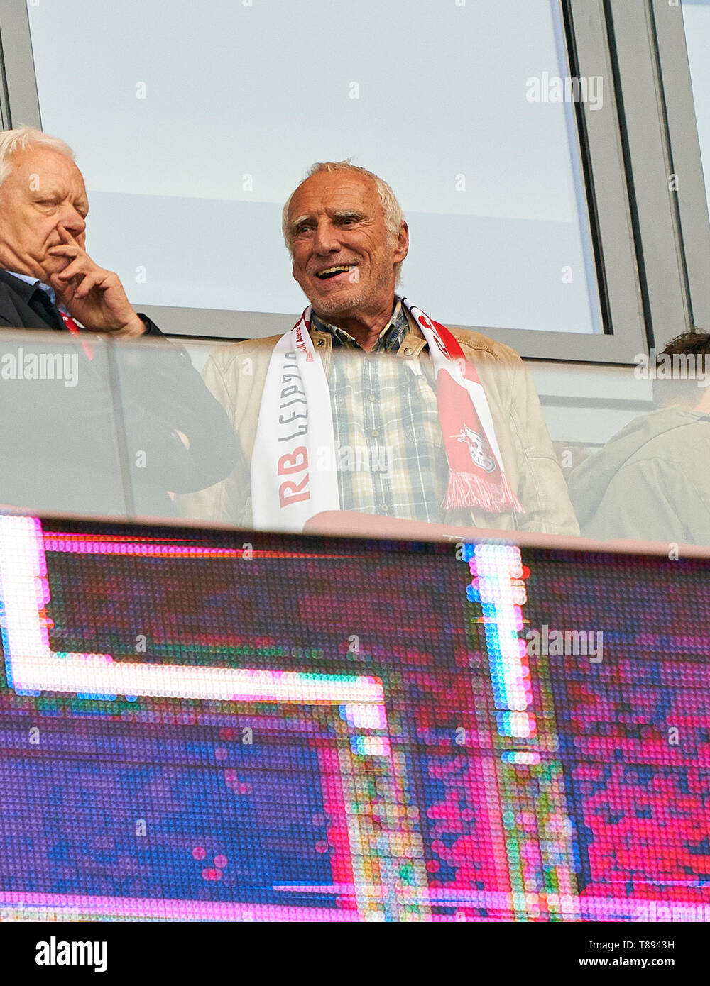 Red Bull, Dietrich Mateschitz, Inhaber und parrain, RB LEIPZIG - FC BAYERN MUNICH 0-0 - DFL RÈGLEMENT INTERDIT TOUTE UTILISATION DES PHOTOGRAPHIES comme des séquences d'images et/ou quasi-vidéo - 1.ligue de soccer allemand , Leipzig, Allemagne, le 11 mai 2019, journée 33 saison 2018/2019, FCB, Red Bull, München © Peter Schatz / Alamy Live News Banque D'Images