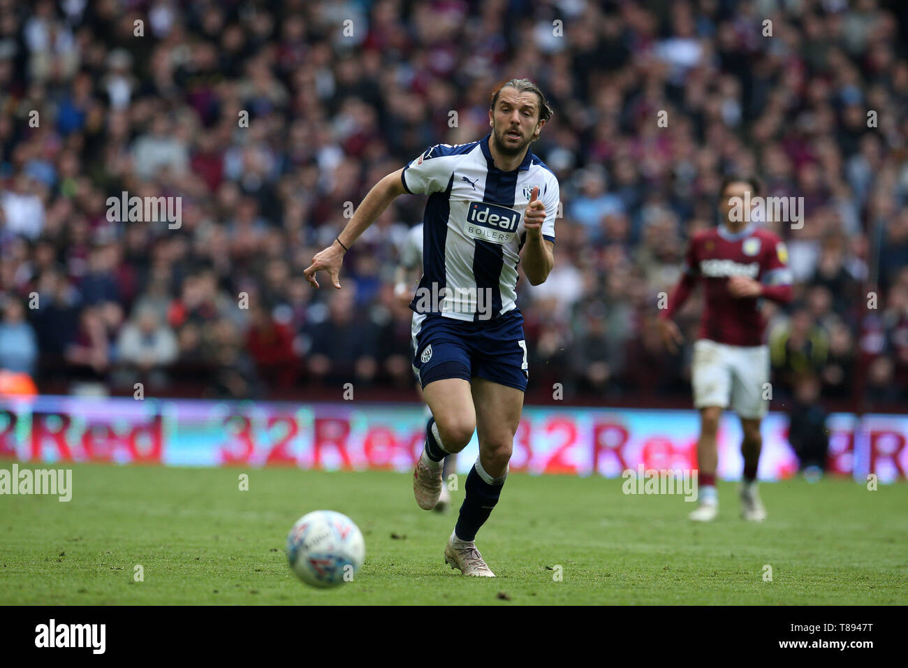 Birmingham, UK. 11 mai 2019. Jay Rodriguez de West Bromwich Albion en action. L'EFL Skybet jouer au large de la demi-finale de championnat, 1er match aller, Aston Villa v West Bromwich Albion à Villa Park à Aston, Birmingham le samedi 11 mai 2019. Cette image ne peut être utilisé qu'à des fins rédactionnelles. Usage éditorial uniquement, licence requise pour un usage commercial. Aucune utilisation de pari, de jeux ou d'un seul club/ligue/dvd publications. Photos par Andrew Orchard la photographie de sport/Alamy Live News Banque D'Images