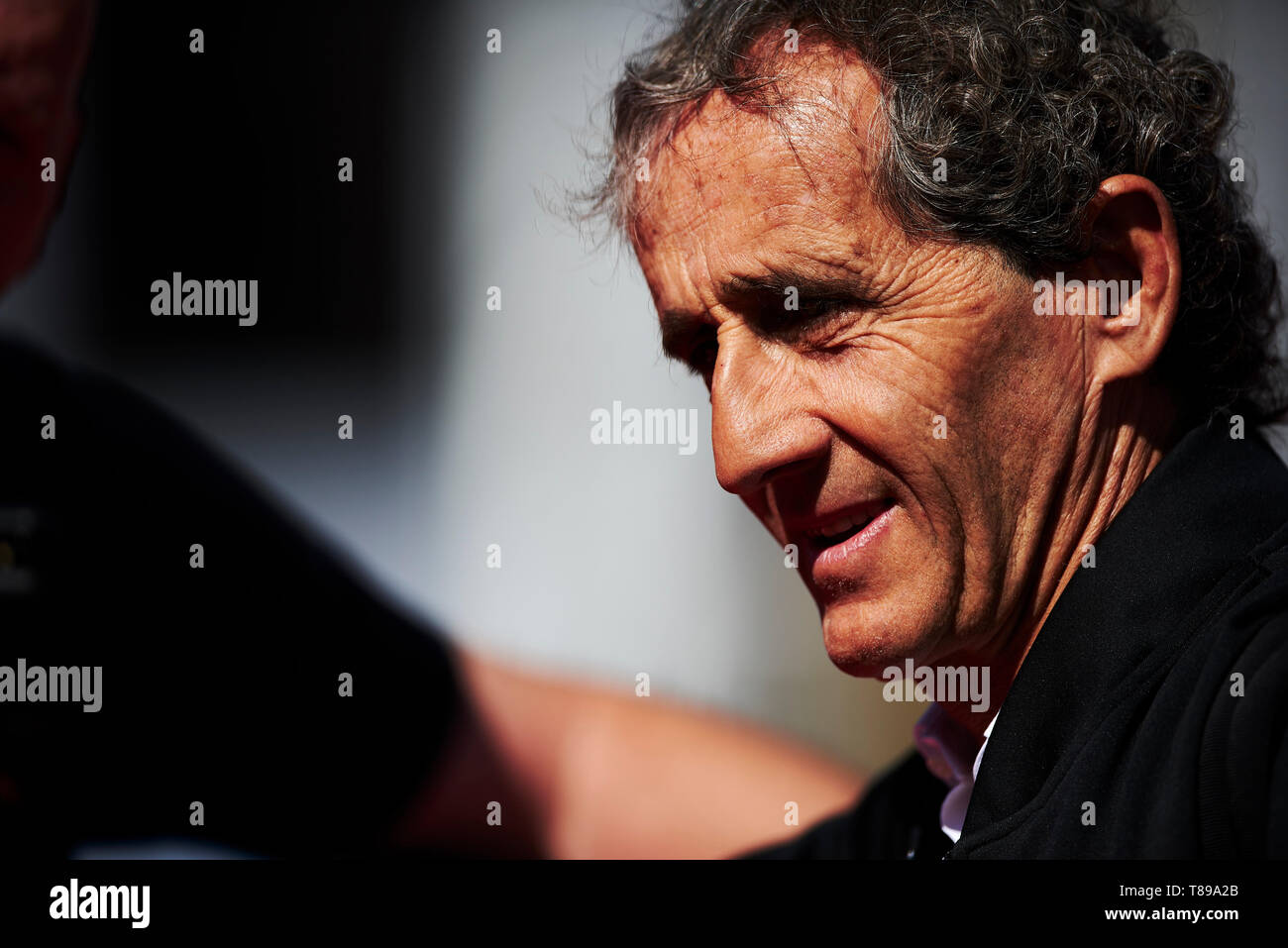 Circuit de Barcelona-Catalunya, Barcelone, Espagne. 12 mai, 2019. Grand Prix de Formule 1 d'Espagne, la journée de la course ; l'ancien pilote de Formule 1 Alain Prost arrive au circuit et répond aux fans avant le Grand Prix de Formule 1 : Action Crédit Plus Sport/Alamy Live News Banque D'Images