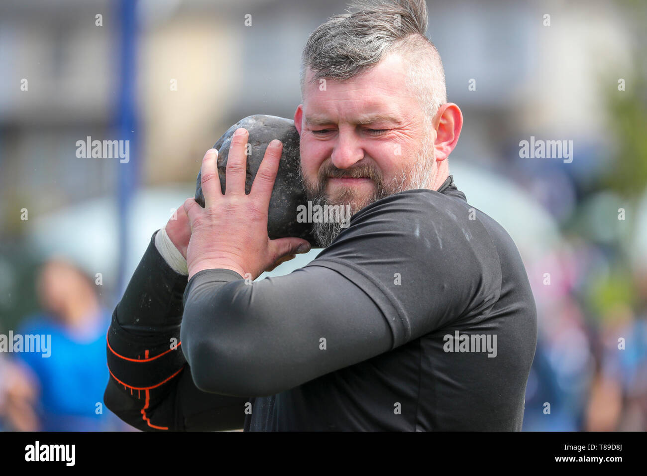 Gourock, UK 12 mai 2019. La Highland Games saison commence par la Gourock Highland Games à Battery Park, Gourock et fonctionnalités Pipe Band écossais traditionnels, des concours d'athlétisme lourd comme jeter les 16 kg et danse avec des concurrents aussi jeunes que 5 ans. Cette année, il y a eu une liste internationale des concurrents de pays comme la Pologne et d'Amérique Crédit : Findlay/Alamy Live News Banque D'Images