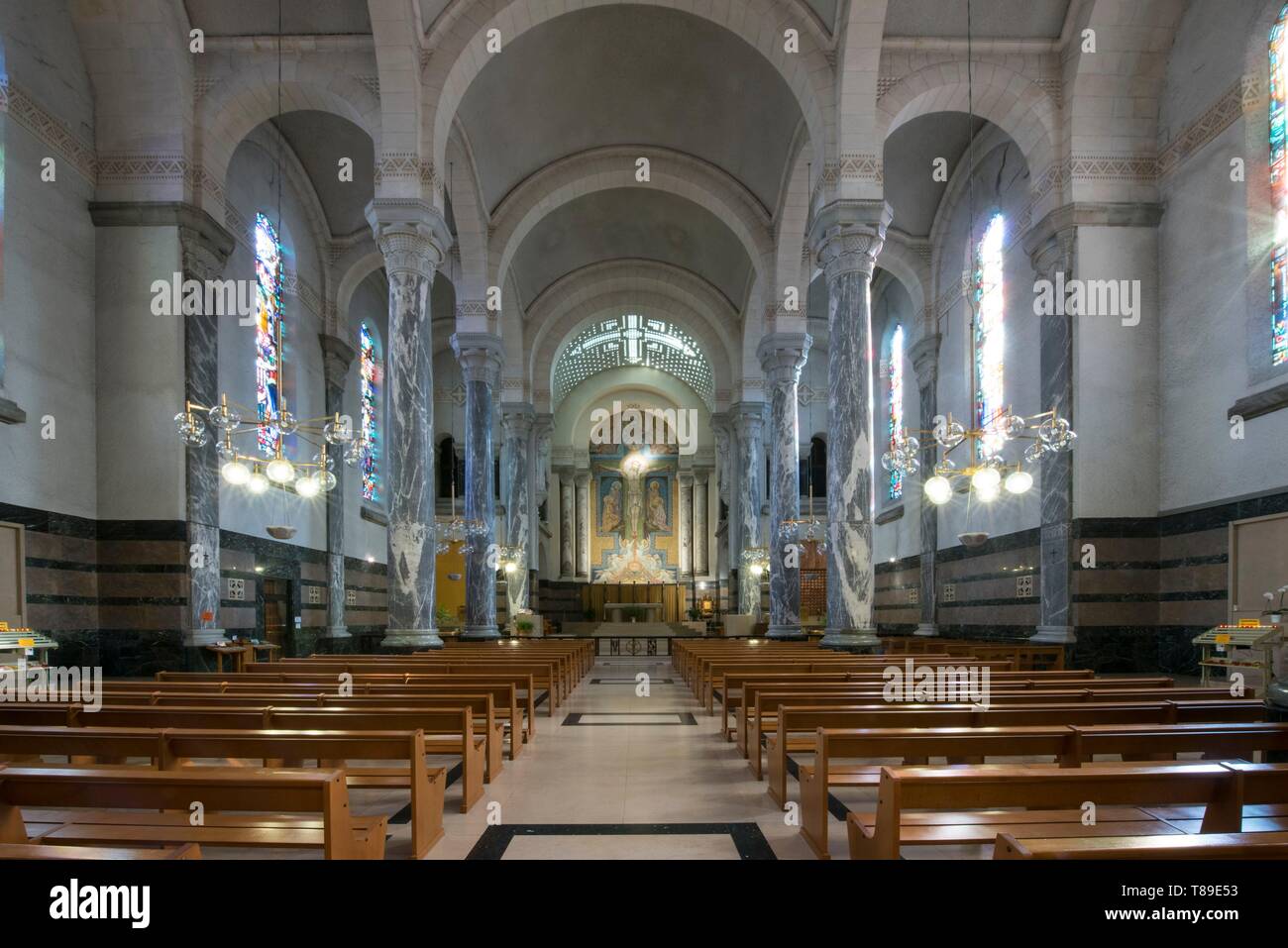 France, Haute Savoie, Annecy, l'intérieur de la basilique de la visitation où Saint François de Sales repose Banque D'Images