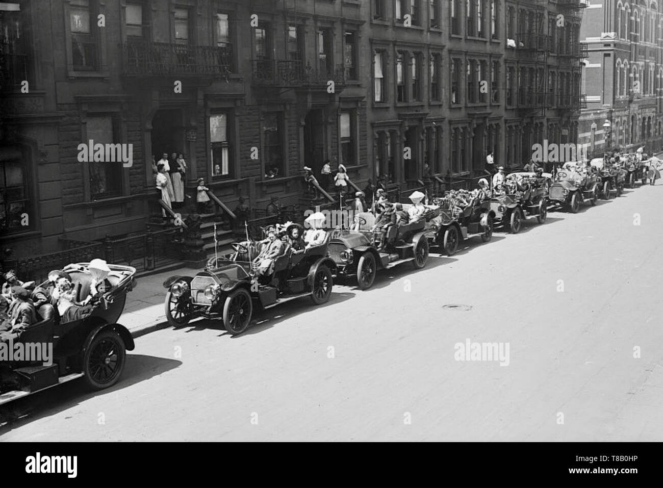 Auto rides for Crippled Children, New York, 25 mai 1908. Banque D'Images