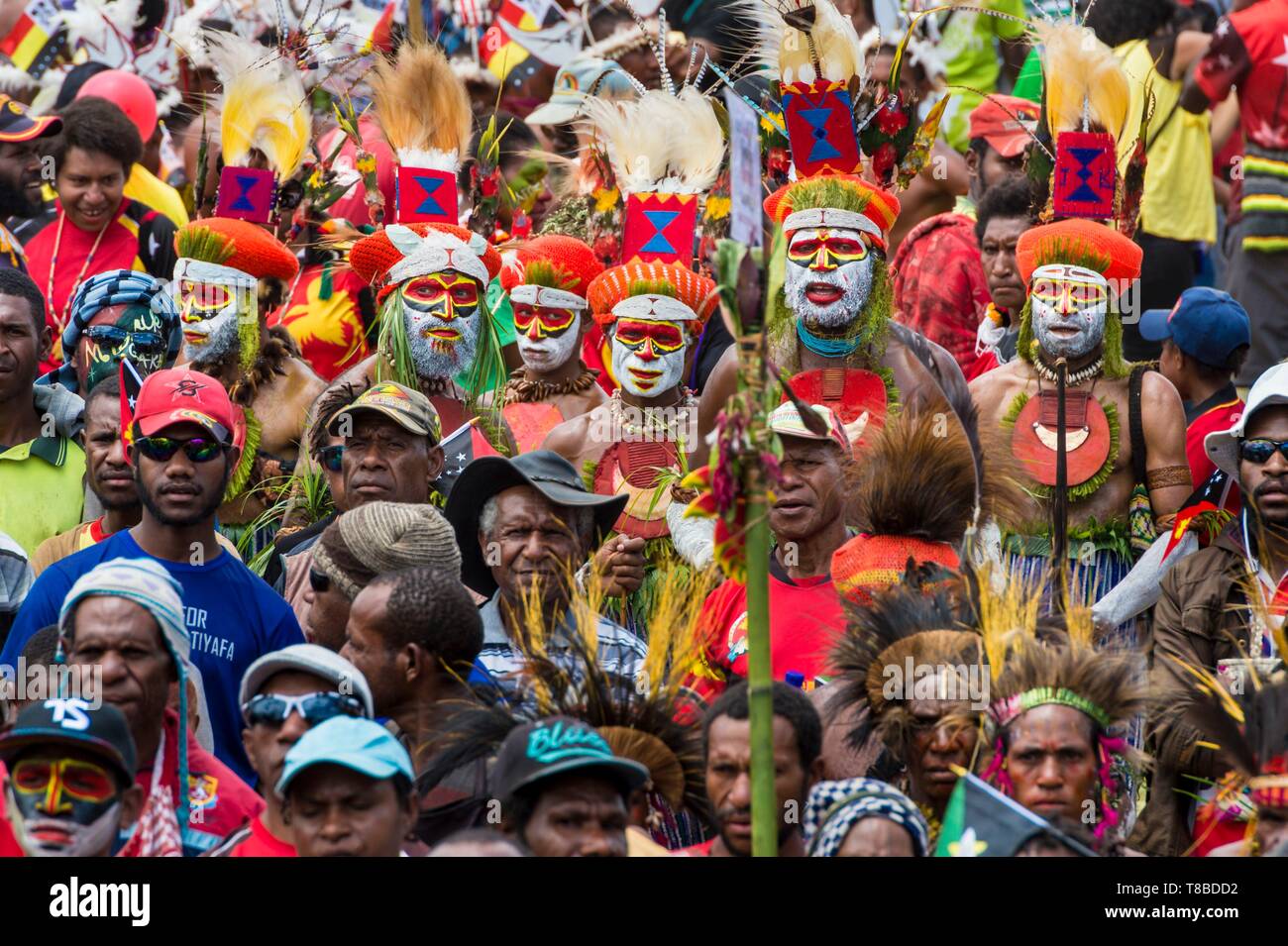 La Papouasie-Nouvelle-Guinée, Eastern Highlands Province, Goroka, Goroka Show festival, danseurs de Polga groupe sing sing de Jiwika salon Banque D'Images