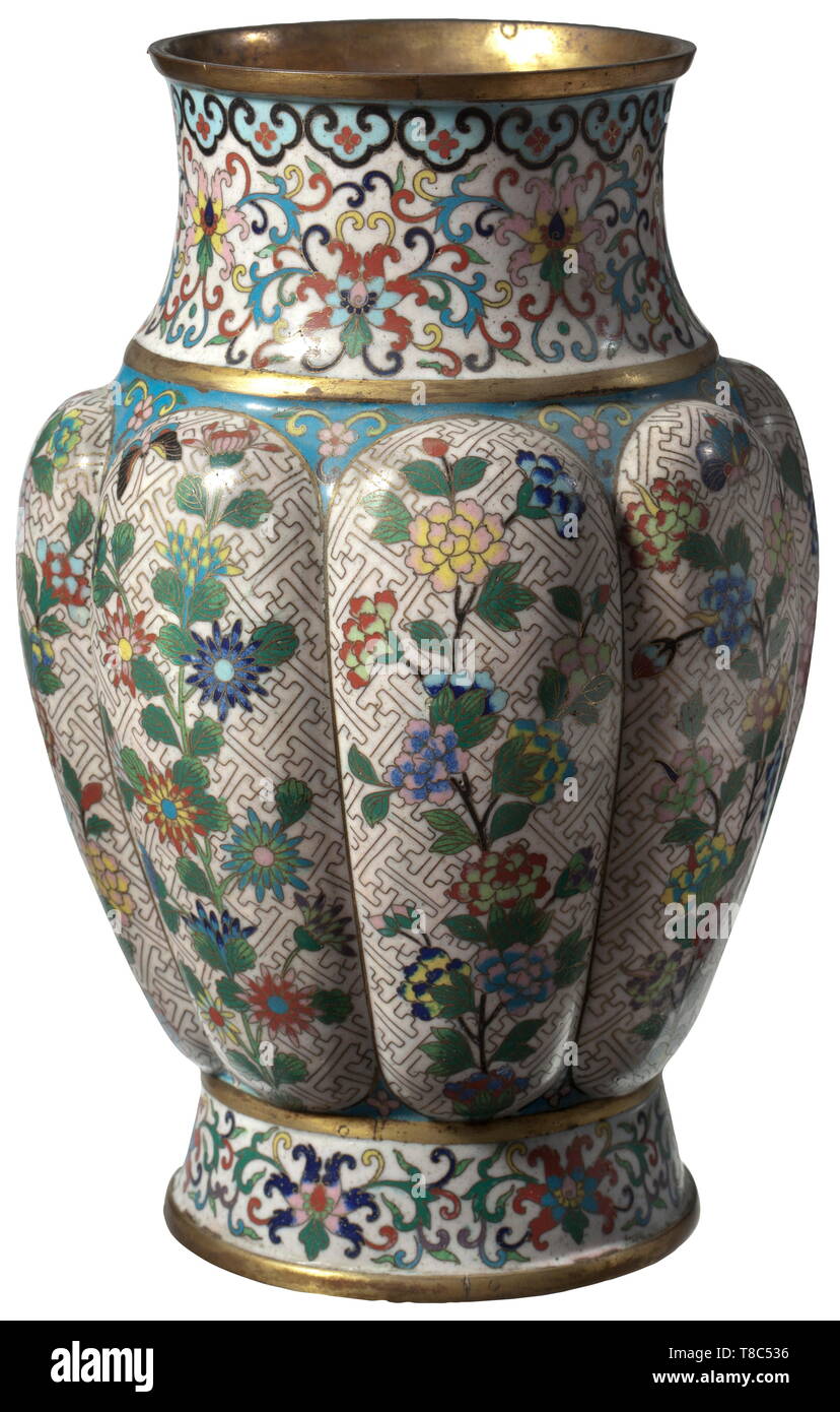 Vase chinois 19e Banque de photographies et d'images à haute résolution -  Alamy