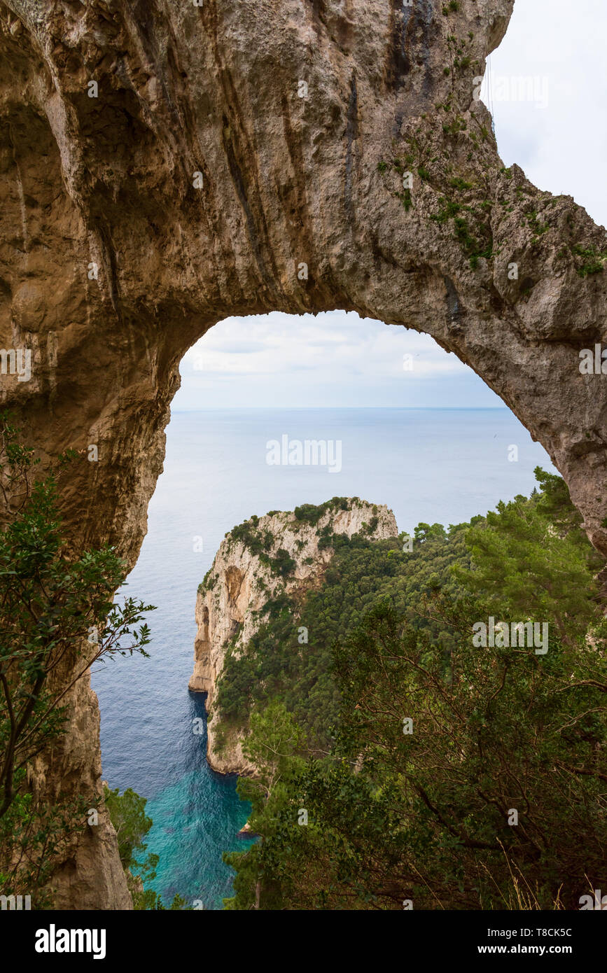 Arco Naturale Rock Formation, Capri, Italie Banque D'Images