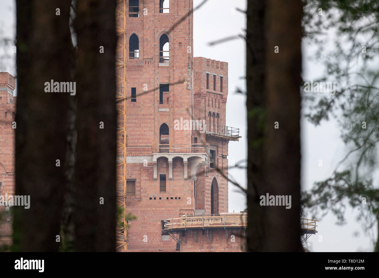 Site de Construction de bâtiment multifonctionnel château en Stobnica, Pologne. 1er mai 2019 © Wojciech Strozyk / Alamy Stock Photo Banque D'Images