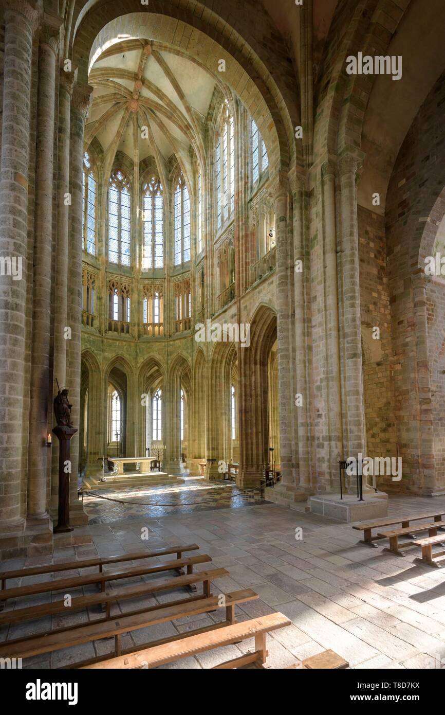France, Manche, le Mont-Saint-Michel, l'intérieur de l'église et le choeur gothique Banque D'Images