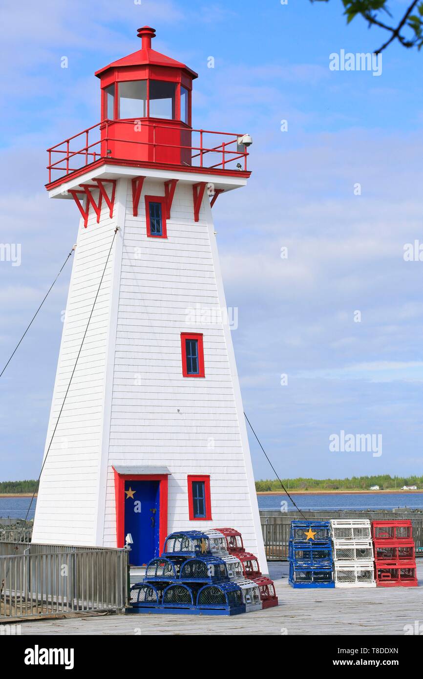 Canada, Nouveau-Brunswick, Acadie, comté de Gloucester, Shippagan (capitale de la pêche commercialisés dans la région), la vieille île Portage Portage lighthouse (1906) reconstruite ici en 1986 Banque D'Images