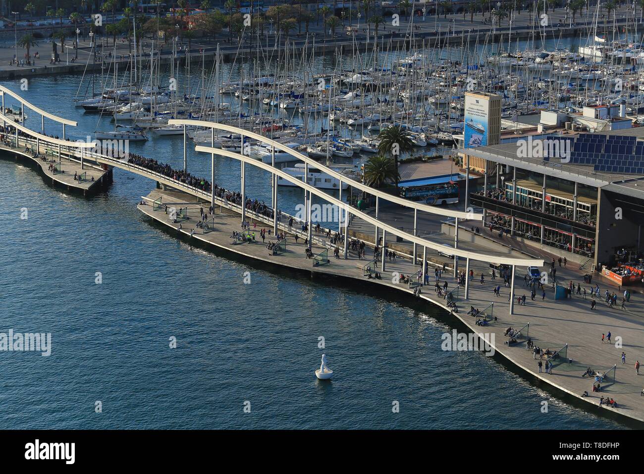 Espagne, Catalogne, Barcelone, &# x200b ;&# x200b;la Rambla del Mar passerelles, l'œuvre des architectes Helio Pi±¾n et Albert Viaplana à côté de Port Vell Banque D'Images