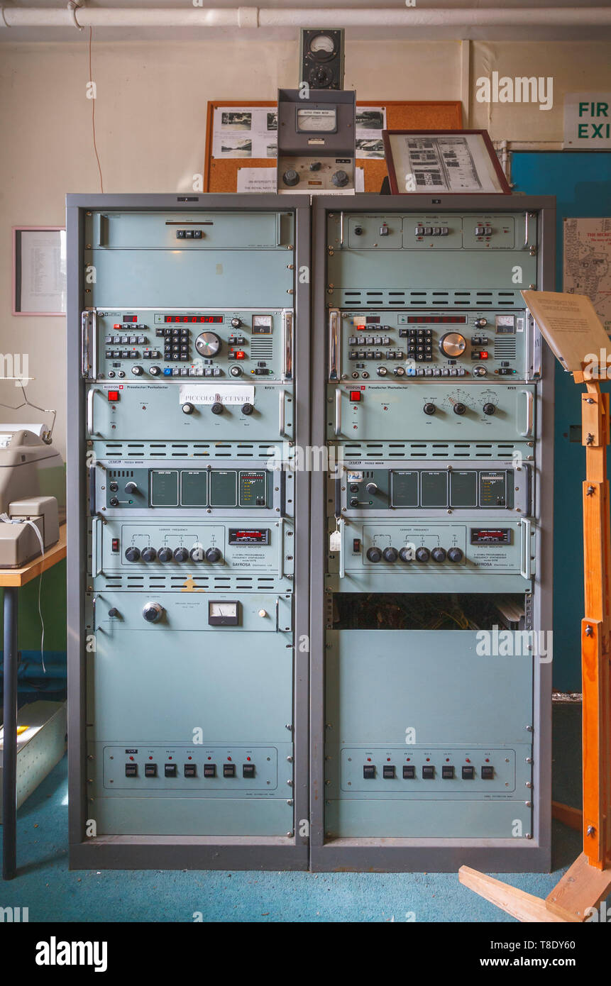 L'équipement sans fil diplomatique en Hut 1, Bletchley Park, une fois le top-secret accueil de la guerre mondiale deux décrypteurs, maintenant une attraction touristique de premier plan Banque D'Images