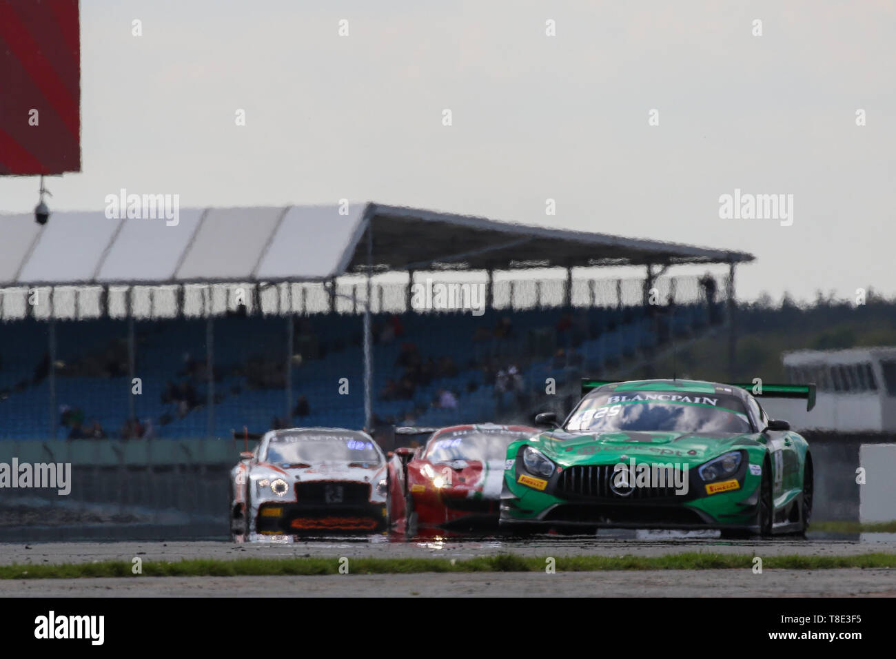 Silverstone, UK. 12 mai, 2019. FALCON NOIR Mercedes-AMG GT3 avec les pilotes Hubert Haupt, Patrick Assenheimer & Gabriele Piana au cours de la 2019 GT série Blancpain Endurance Cup sur le circuit de Silverstone, Silverstone, en Angleterre, le 12 mai 2019. Photo par Jurek Biegus. Usage éditorial uniquement, licence requise pour un usage commercial. Aucune utilisation de pari, de jeux ou d'un seul club/ligue/dvd publications. Credit : UK Sports Photos Ltd/Alamy Live News Banque D'Images