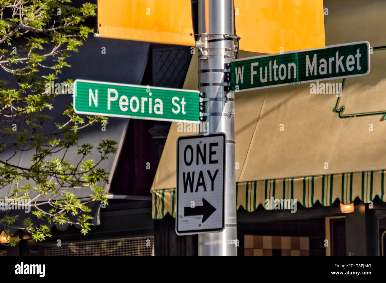 Fulton Market Street et Peoria Street direction des panneaux d'information. Rues et quartiers de Chicago. Banque D'Images