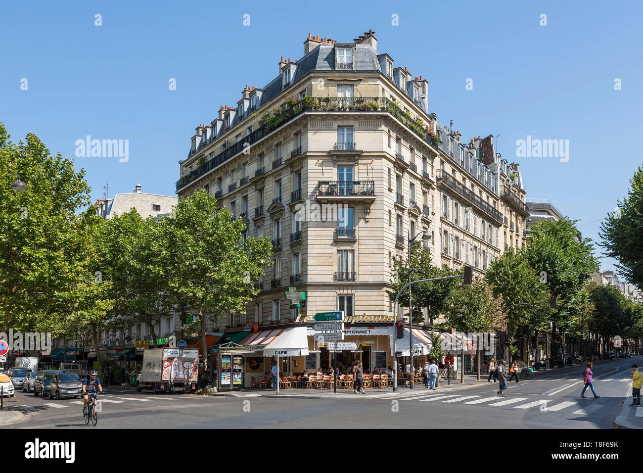 Avenue de saint ouen Banque de photographies et d’images à haute