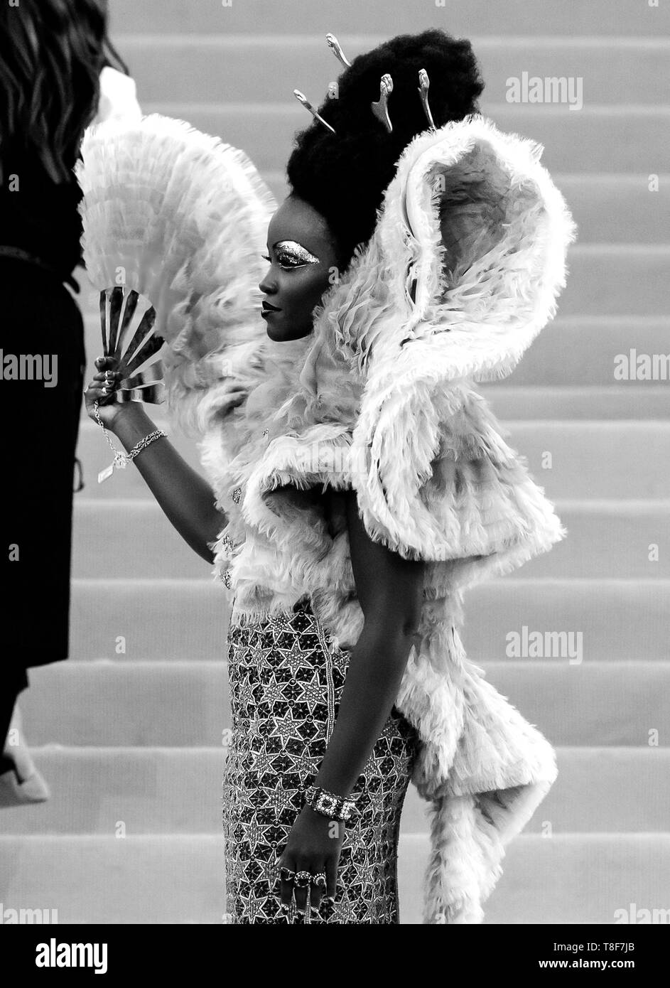 New York, NY - 06 mai 2019 : Lupita Nyong'o arrive pour le gala Célébration 2019 rencontré Camp : Notes sur la mode au Metropolitan Museum of Art Banque D'Images