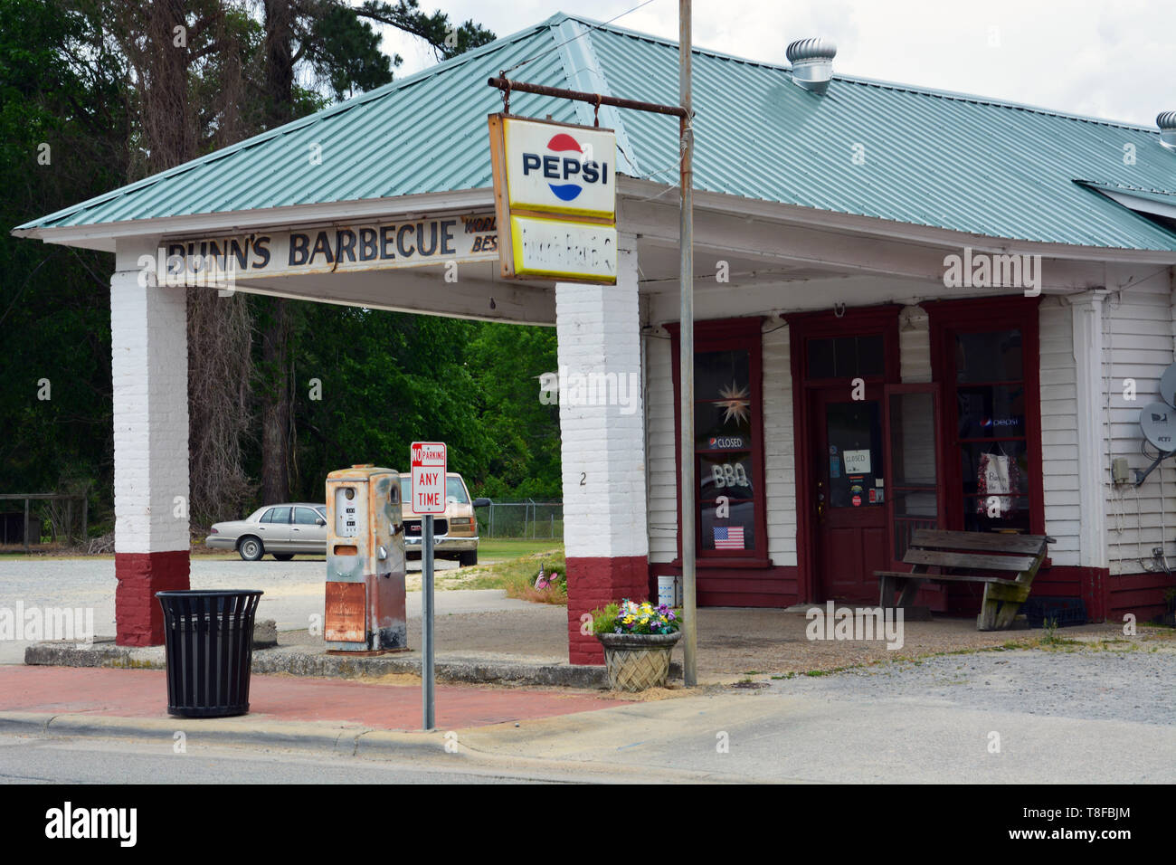 Ouvert depuis 1938, Bunn's barbecue a été au service de l'Est Caroline