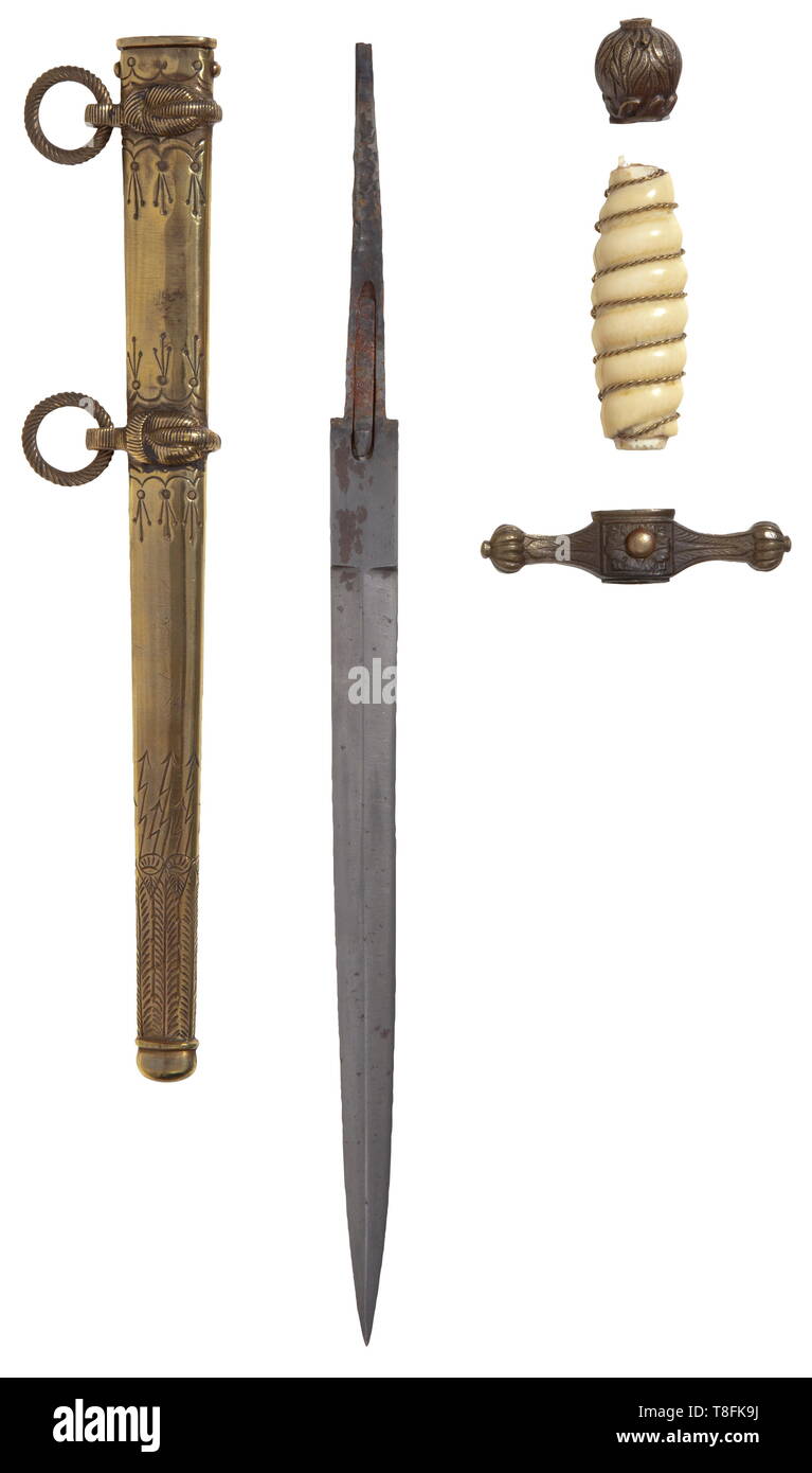Dague de Marine Impériale pièces center ridge lame. Poignée en ivoire entouré de fils fourreau Weimar 1919 pommeau, crossguard. USA-Los, historique, historique, les forces navales de la marine, militaire, militaria, branche de service, les directions générales de service, les forces armées, le service armé, objet, objets, alambics, clipping, coupures, cut out, cut-out, cut-outs, 20e siècle, Editorial-Use-seulement Banque D'Images