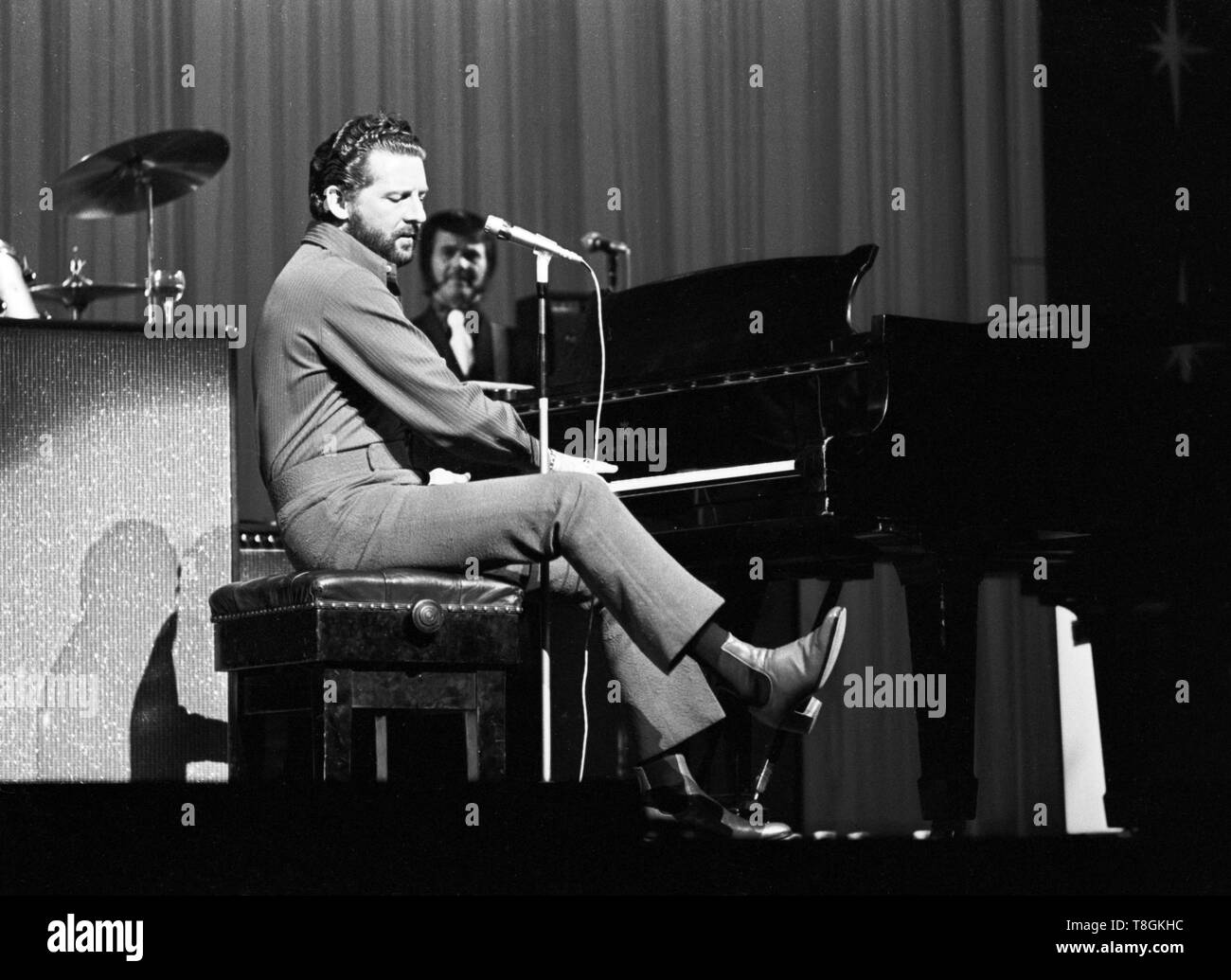 Jerry Lee Lewis sur la scène du palladium à Londres en 1972. (Photo de Gijsbert Hanekroot) Banque D'Images