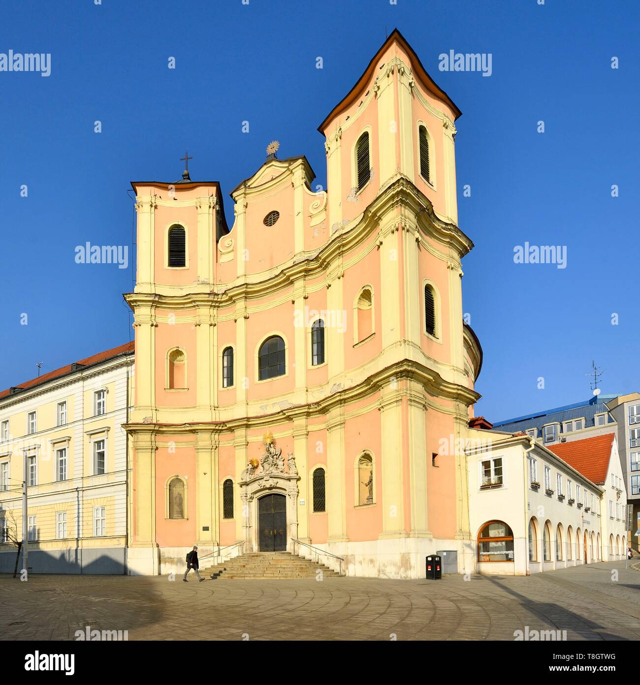 La Slovaquie, Bratislava, Trinity Church, construit au début du 18e siècle Banque D'Images