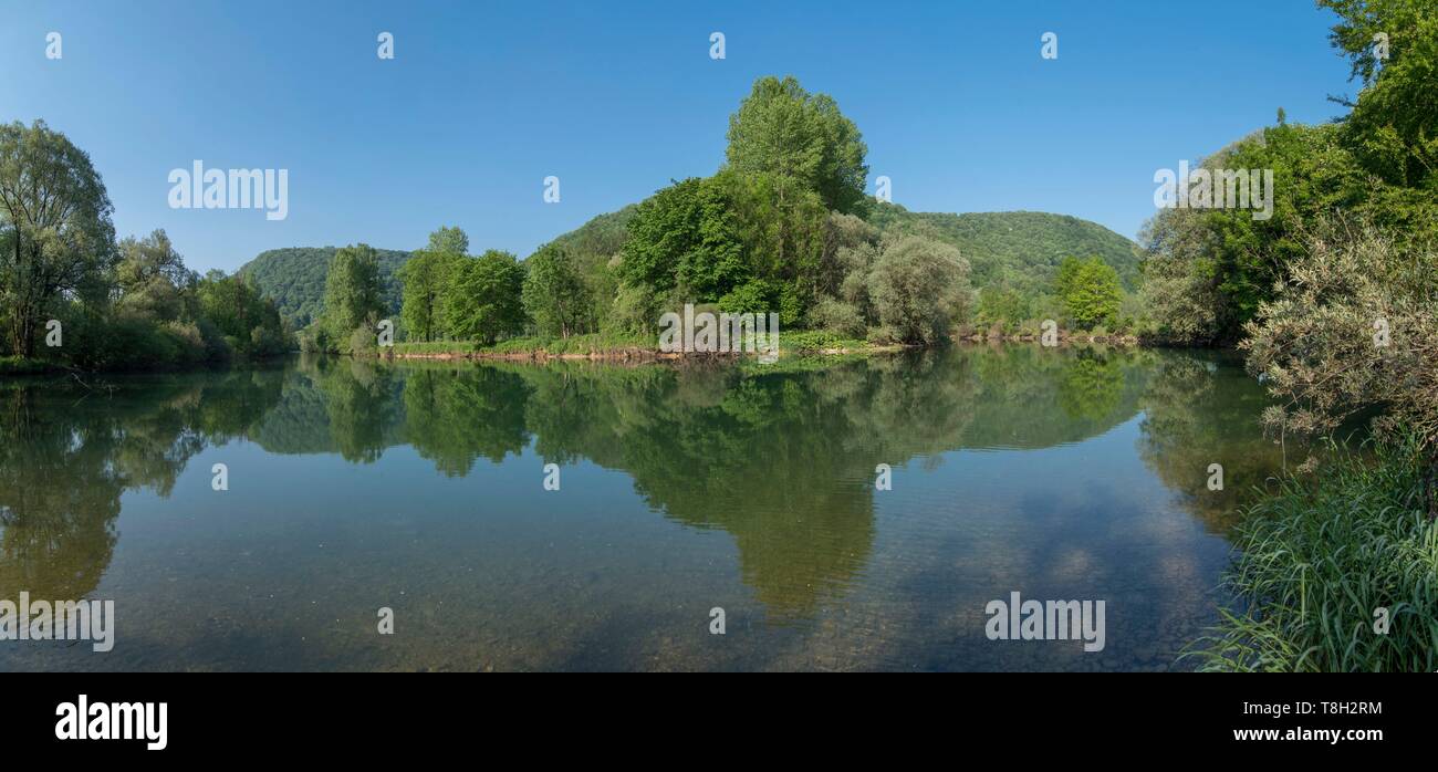 France, Doubs, vallée de la Loue, vue panoramique du miroir de la Loue à  Scey MaisiÞres Photo Stock - Alamy