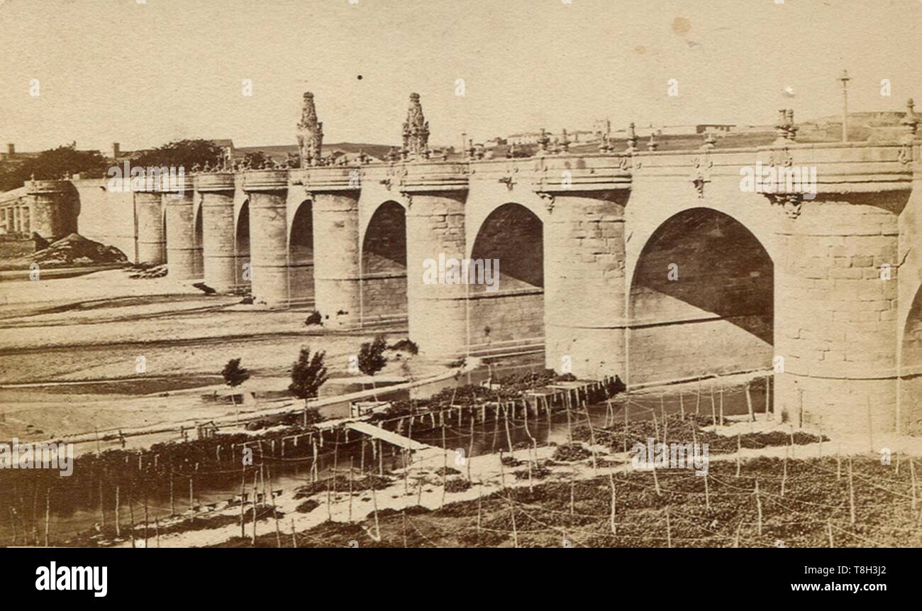 Madrid. Puente de Toledo sobre el río Manzanares. Auteur : PEDRO DE RIBERA. Banque D'Images